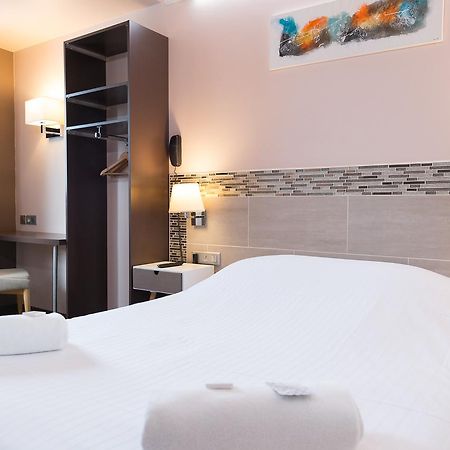 Wink Hotel Juvisy Exterior foto