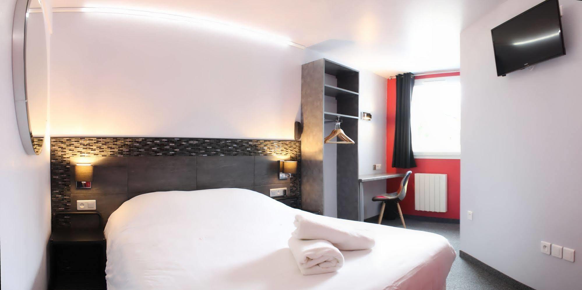 Wink Hotel Juvisy Exterior foto